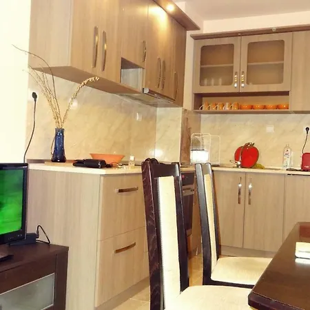 Lozengrad Apartment *